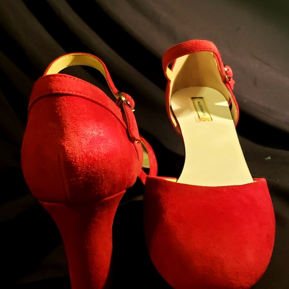 NEW Red Suede Heels by Alex Marie, Size 12 - Picture 2 of 8
